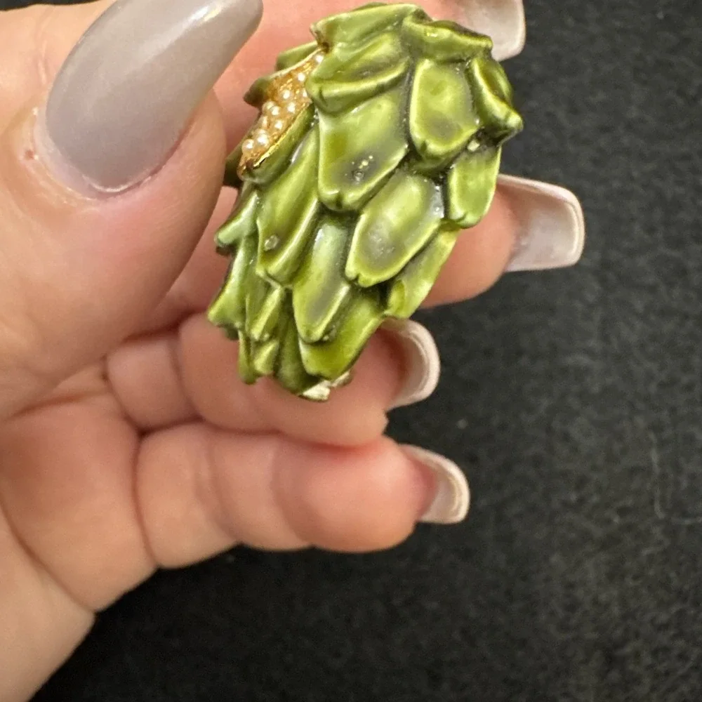 HAR brooch ARTICHOKE enamel pin vintage jewelry seeded pearls Pin 50s Signed